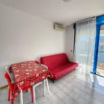 Grazioso N 76 A 100mt Dal Mare