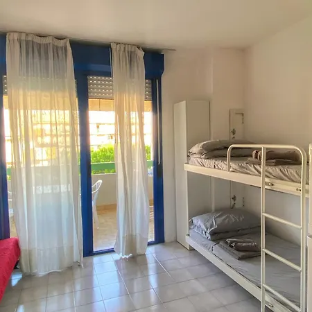 Апартаменти Grazioso N 76 A 100mt Dal Mare
