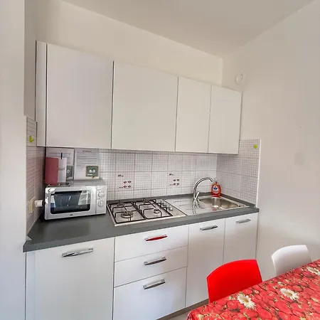 Grazioso N 76 A 100mt Dal Mare Apartment *